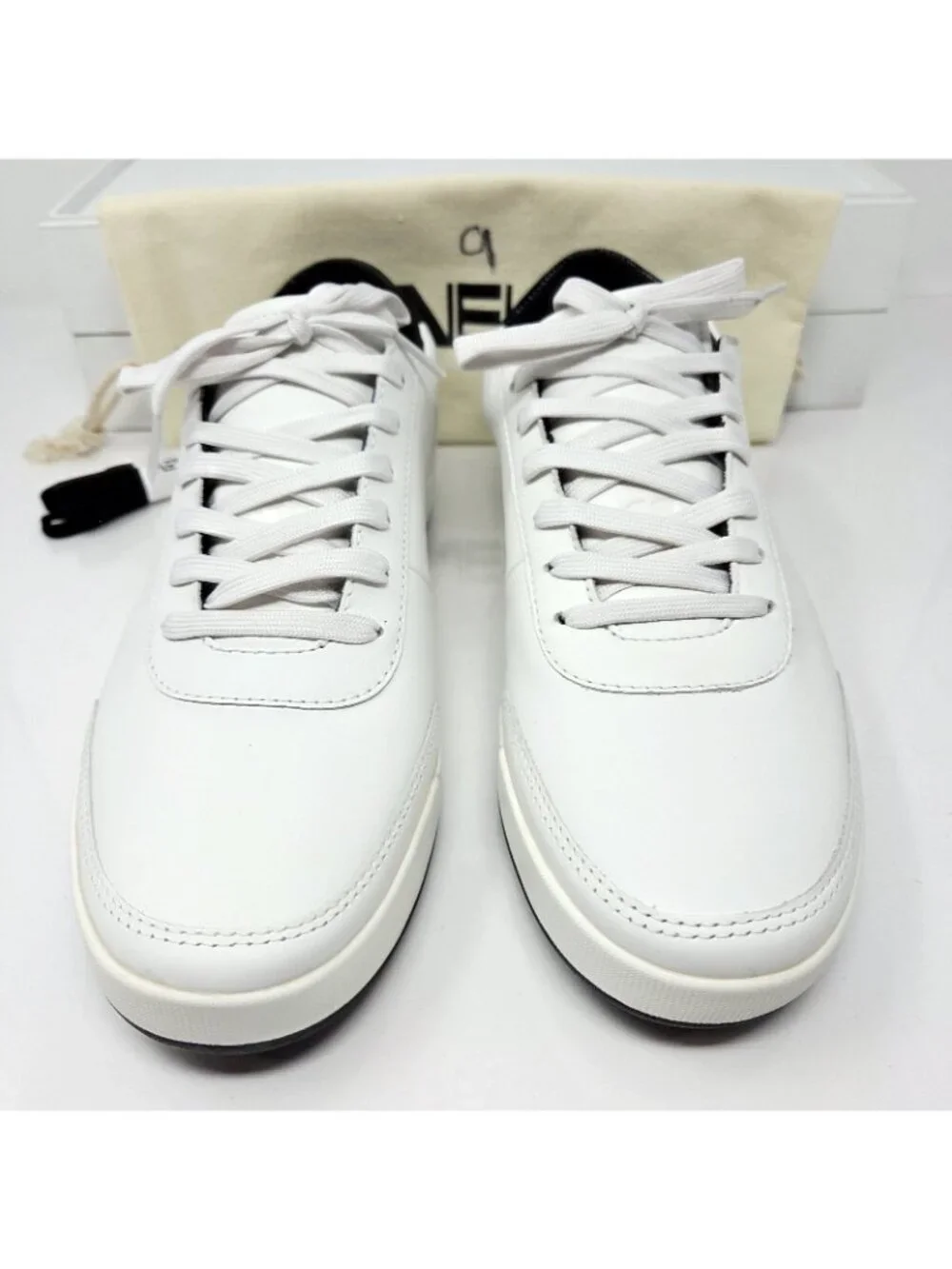 NEW Novella Preface Edition 1 Sneakers White Leather Mens 9 Womens 10.5 Low Top